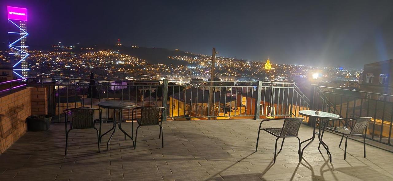 9 Borbalo Street Apartment With Terrace Tbilisi Exteriér fotografie